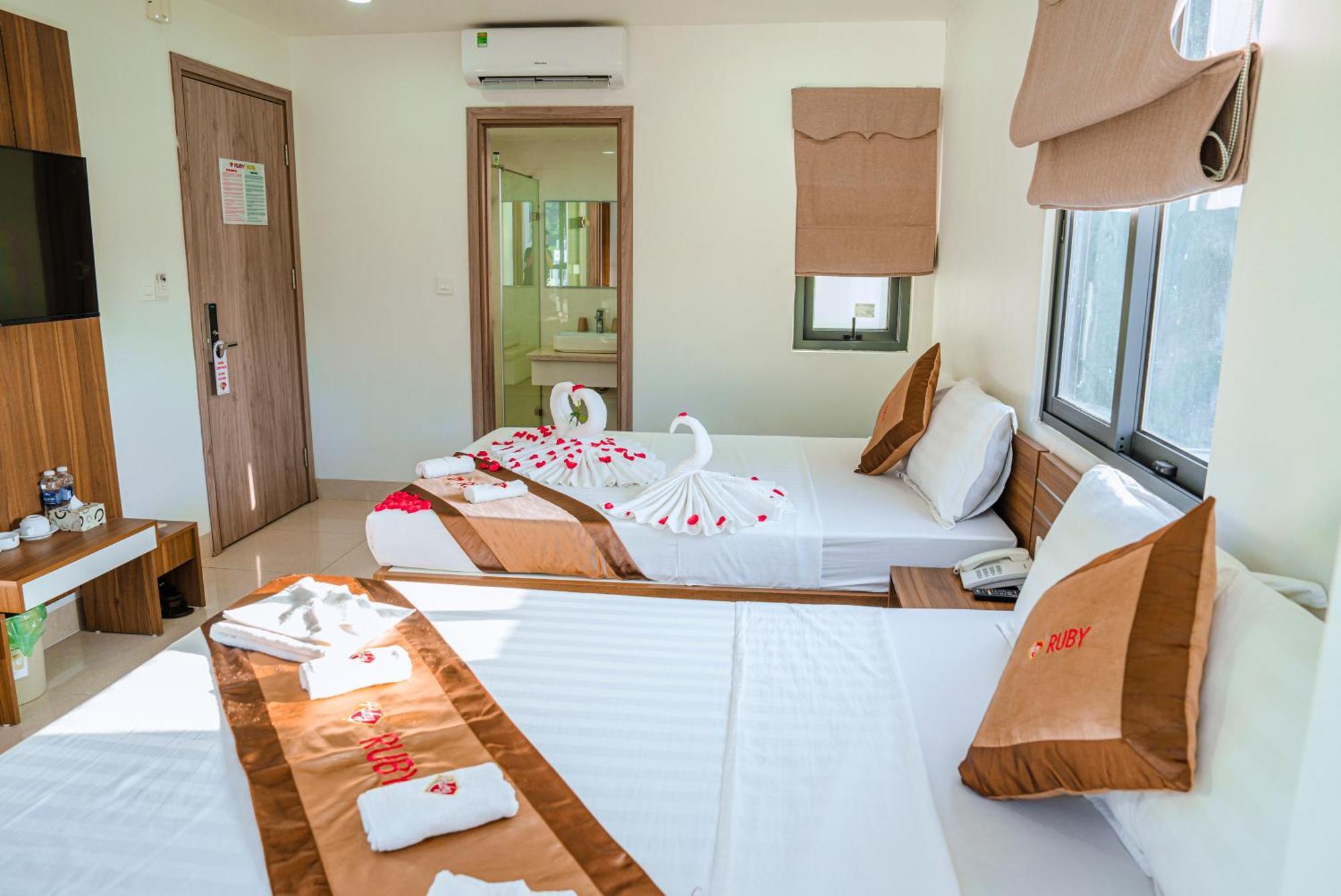 Ruby Hotel Cat Ba Dong Khe Sau Екстер'єр фото